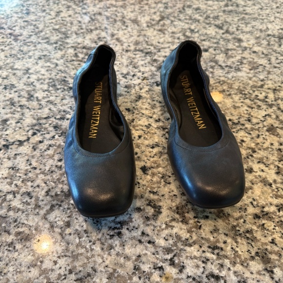 Stuart Weitzman Leather Ballet Flat (Women) Black - 6B - Picture 2 of 7